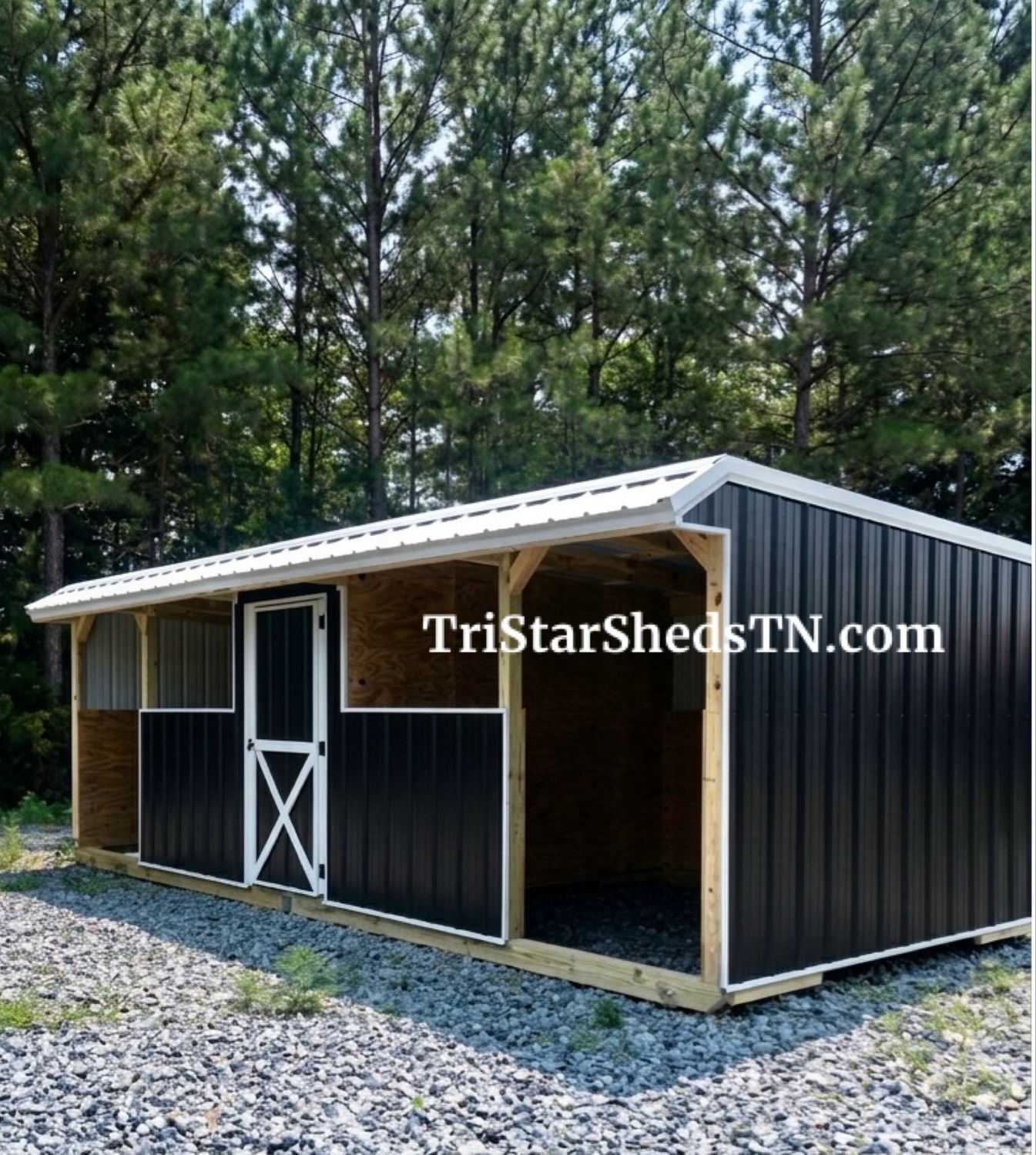 10x24 TWO STALL BARN. HALF WALLS. CENTER FEED ROOM