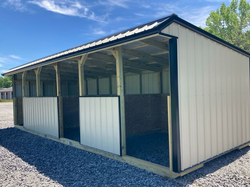 10x30 THREE STALL BARN