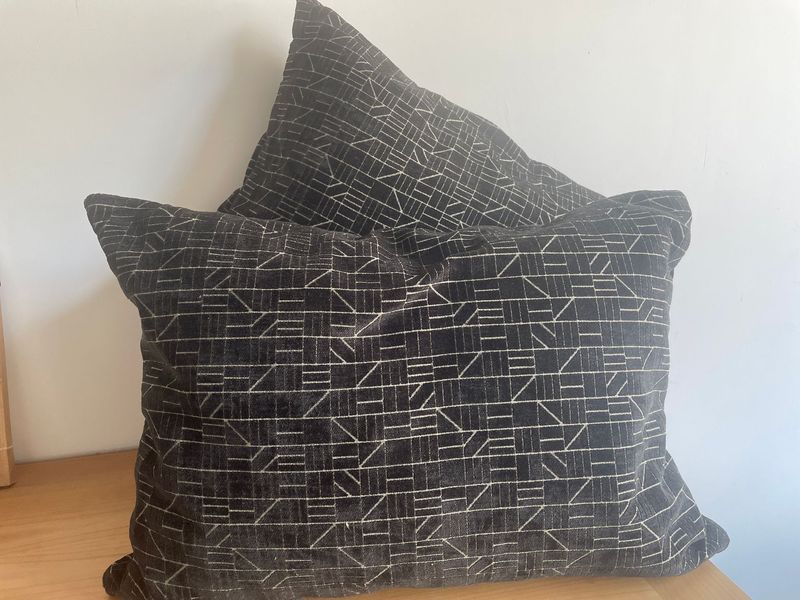 COUSSIN RECTANGULAIRE NOIR