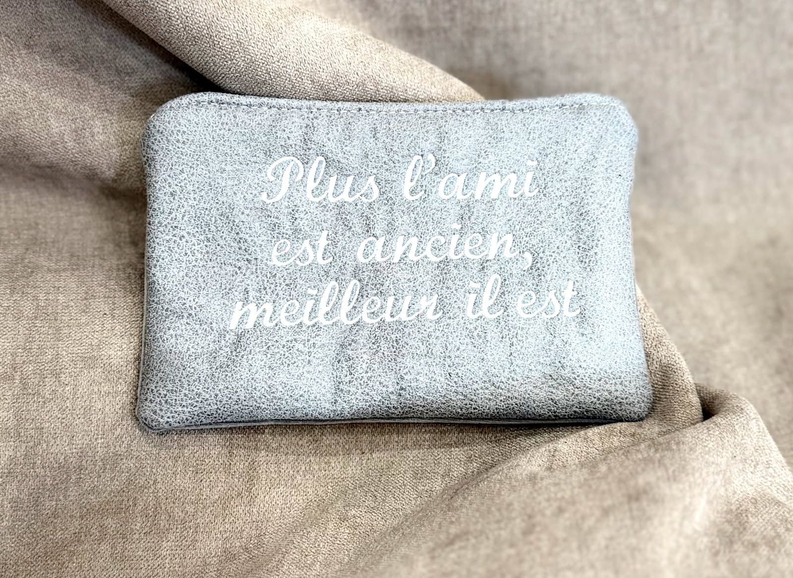 TROUSSES PERSONNALISEES