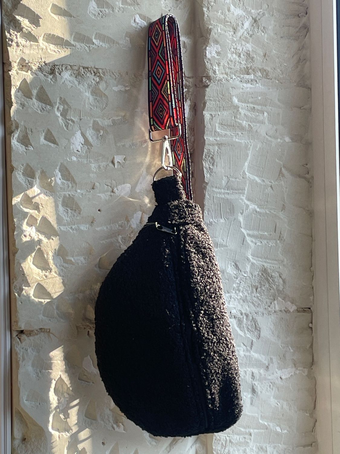 SAC BANANE BOUCLETTES NOIRES
