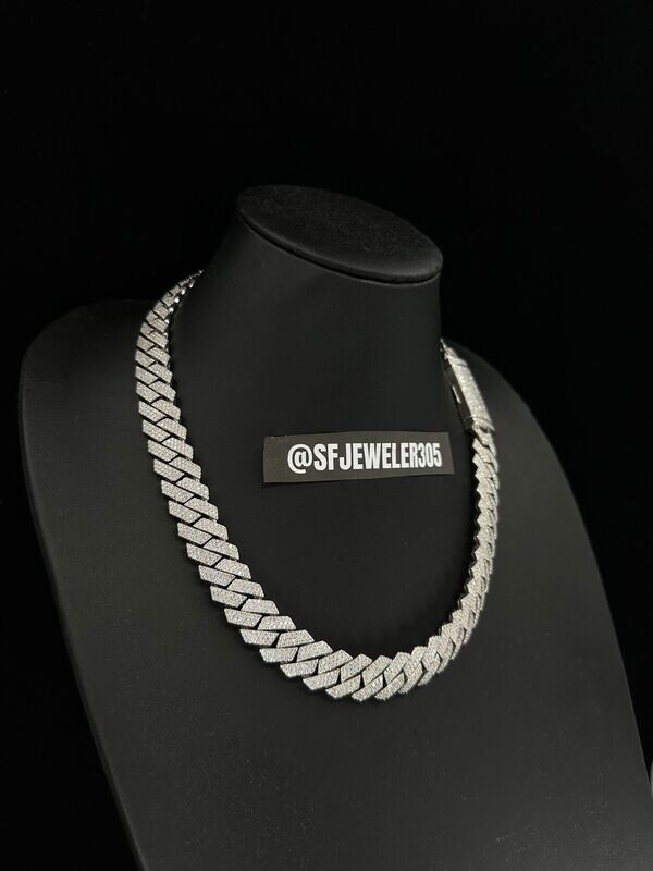 16 MM 14KT WHITE GOLD OVER SILVER + VVS1 MOIS STONES