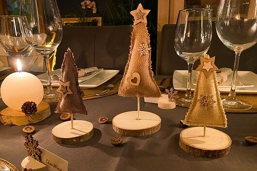 Trio de sapins en jute