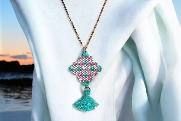 Pendentif ‘Tissage botanique ‘