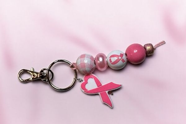 Porte-clés 'Ruban rose'