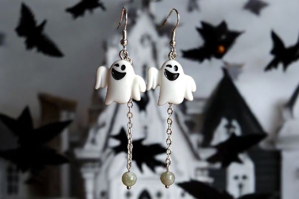 Boucles d'oreilles 'Esprits discrets' Boucles d'oreilles 'Esprits discrets'