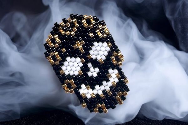 Broche 'Charme mortel'