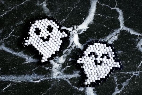 Pin's 'Esprits complices'