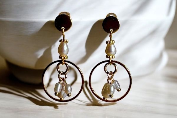 Boucles d'oreilles 'Trio perlé’ Boucles d'oreilles 'Trio perlé’