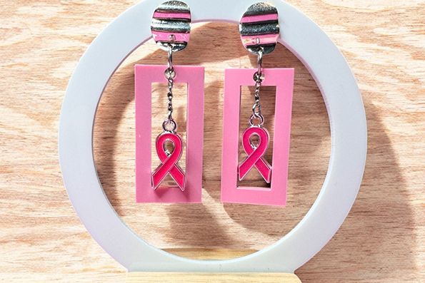 Boucles d'oreilles 'Ruban rose'