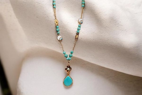 Collier 'Horizon ancien'