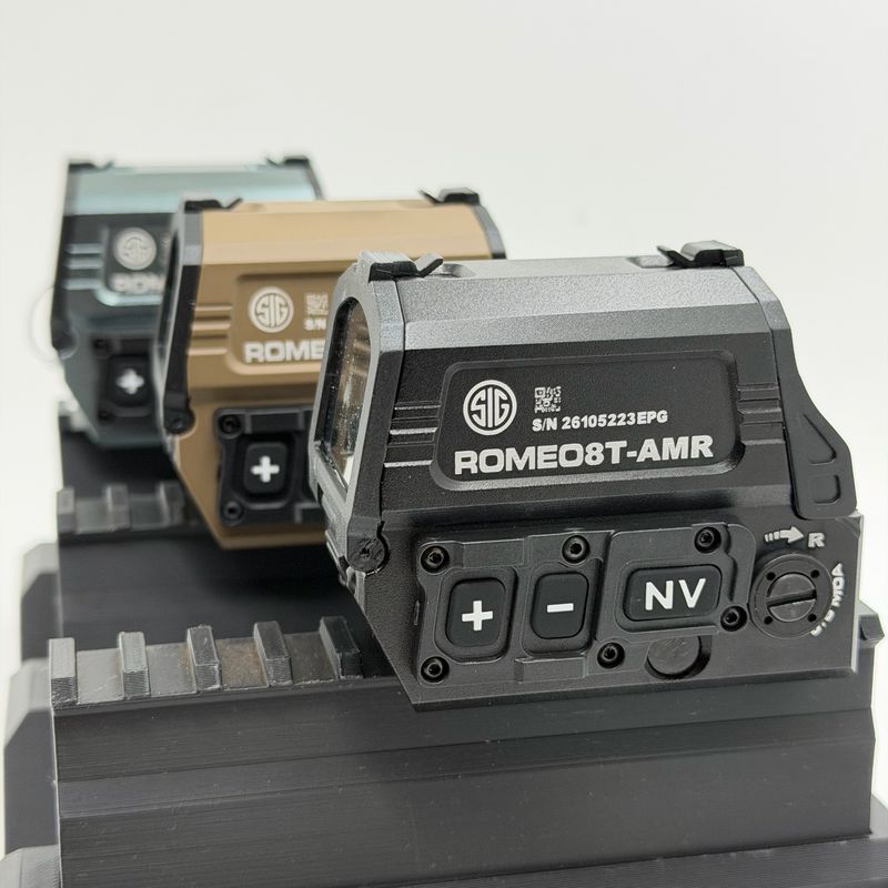 R8T AMR Style Enclosed Red Dot Sight