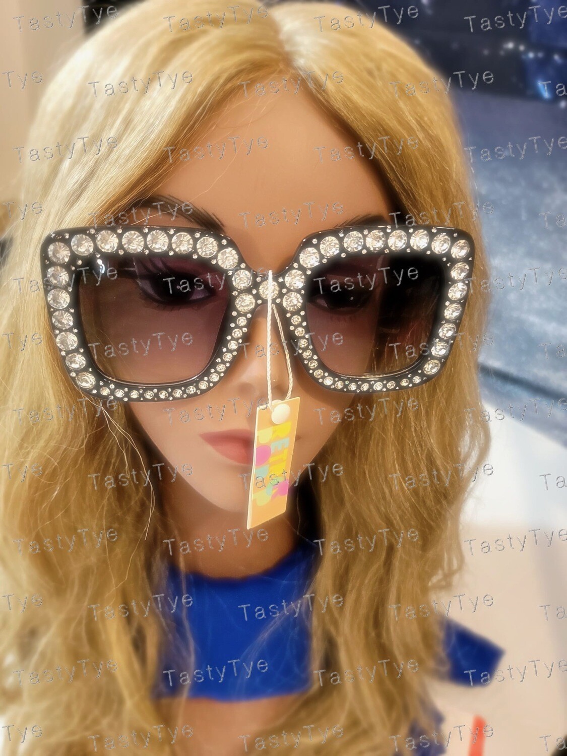 DIAMONDS are a girl&#39;s best friend shades.