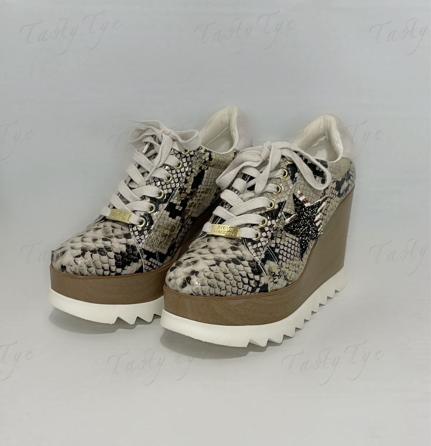 GUESS Cheetah Print Platform Sneakers