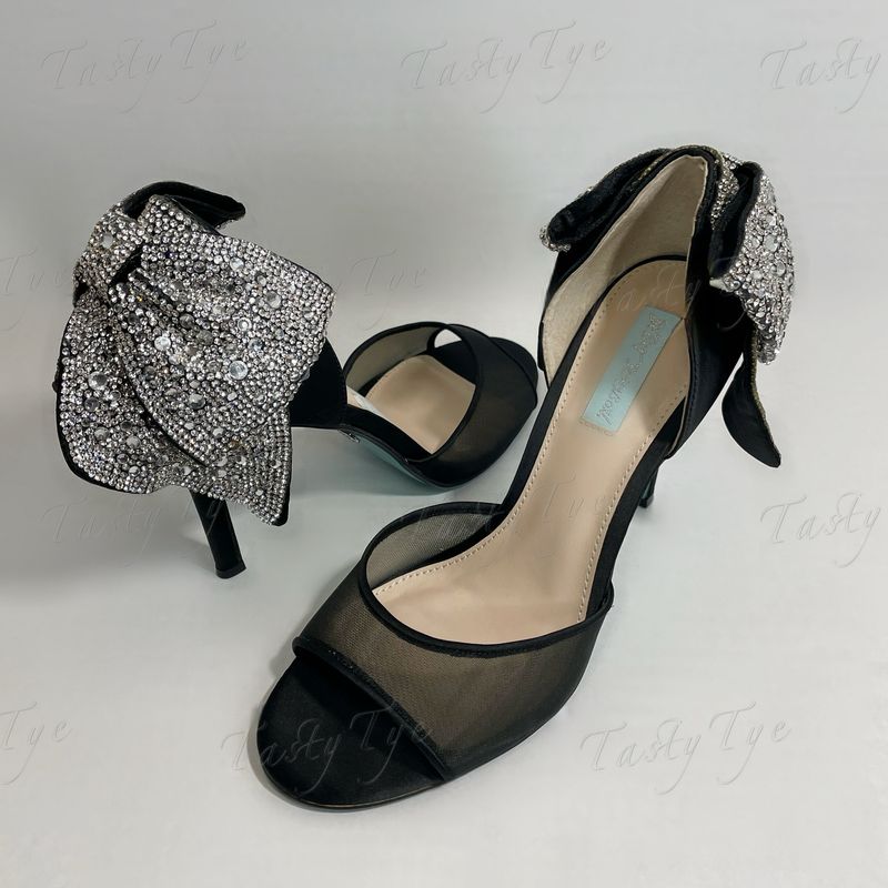 BETSY JOHNSON SWEET BOW Heels