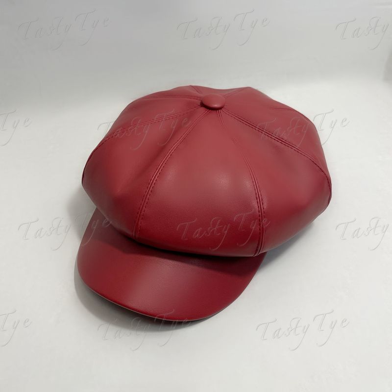 LADY IN RED Leather Cap