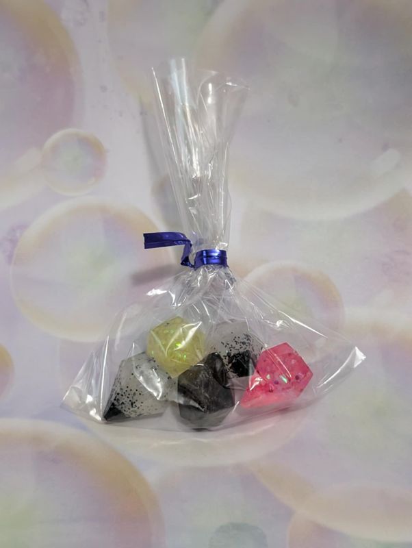 Assorted gems