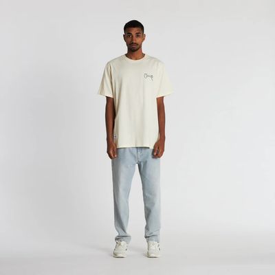 CRATE MEN&#39;S SCRIPTED T-SHIRT - TOFU