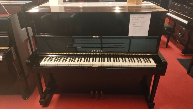 Piano droit Yamaha U1 noir d'occasion au meilleur prix