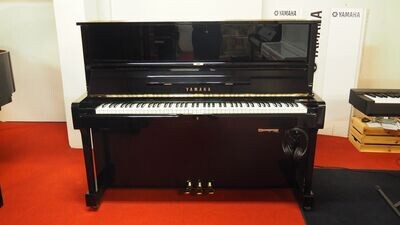 Piano droit Yamaha U1 d'occasion avec système silencieux (silent system)