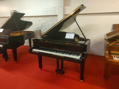 Piano à queue Yamaha C3 d'occasion
