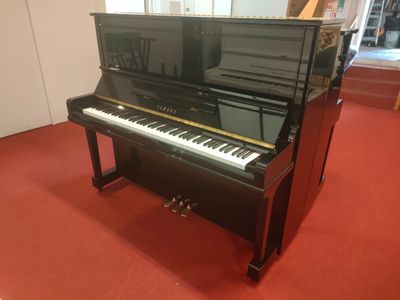 Piano droit d'occasion Yamaha U30A