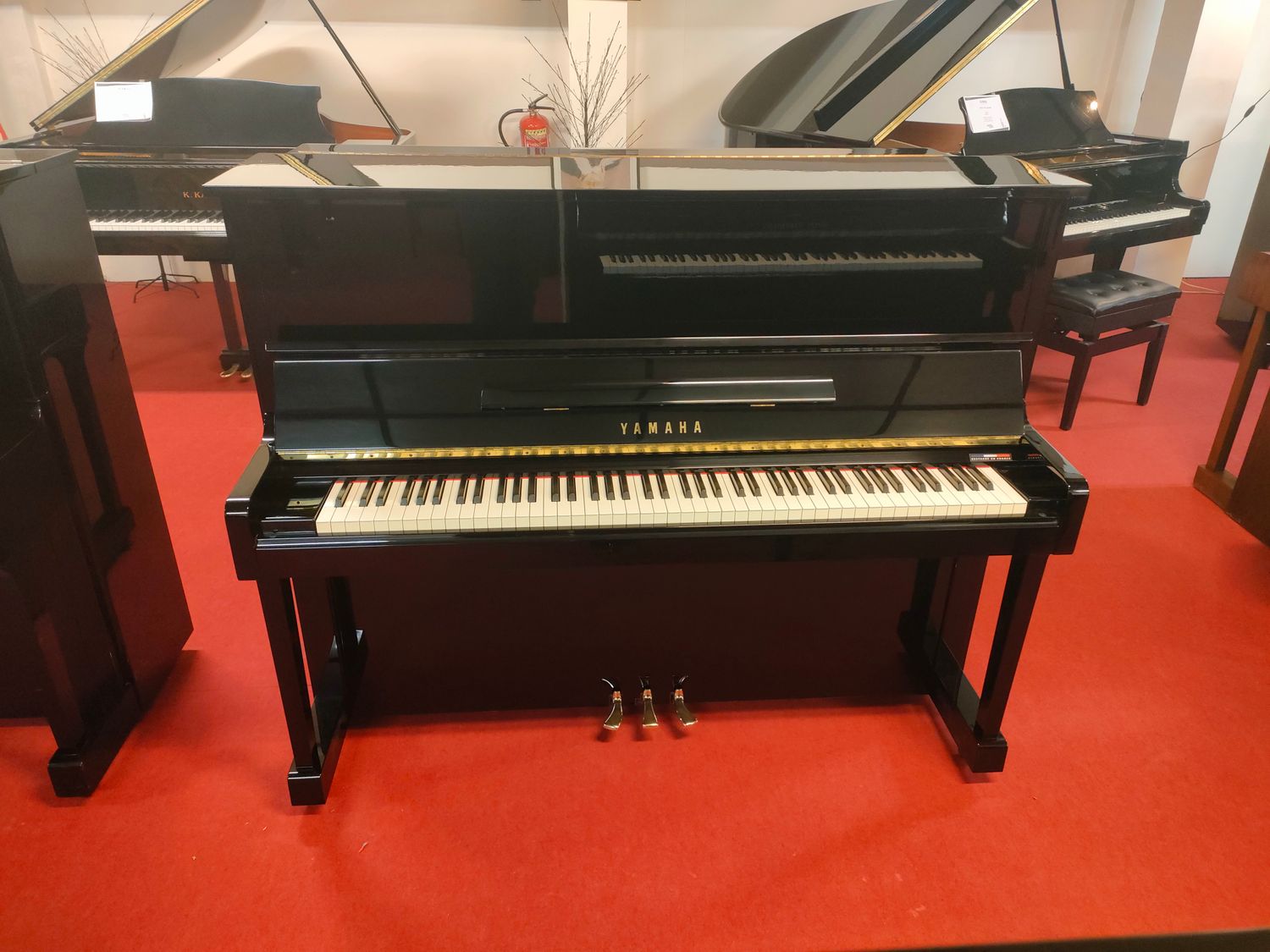 Piano droit Yamaha U10bl
