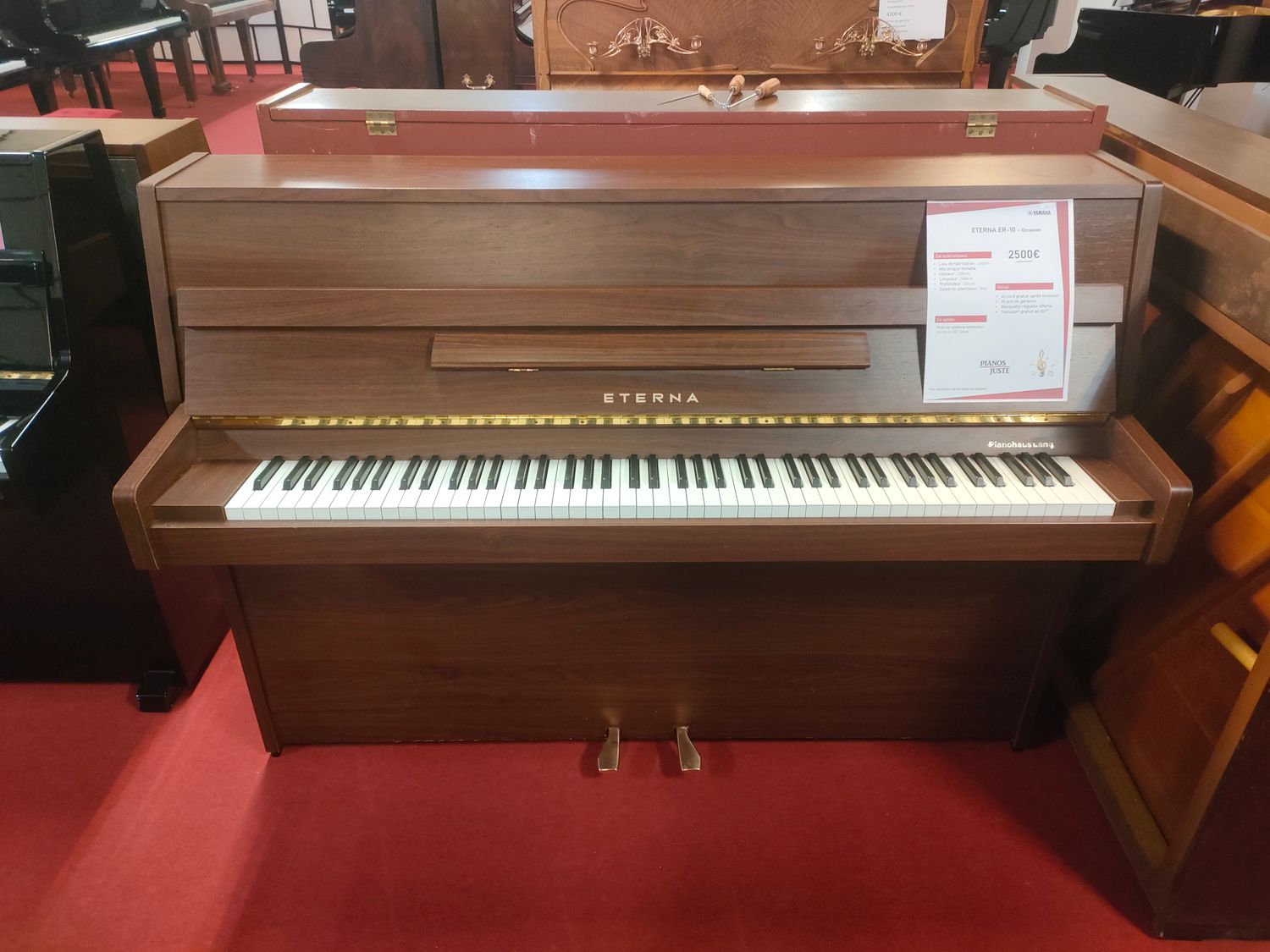 Piano Yamaha Eterna ER10 fabriqué au Japon