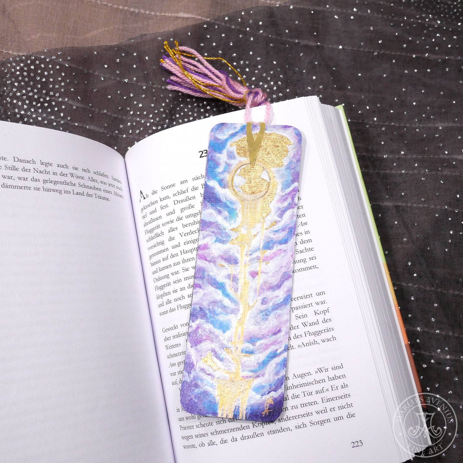 Hand-painted bookmark | Lesezeichen "In a Dream"