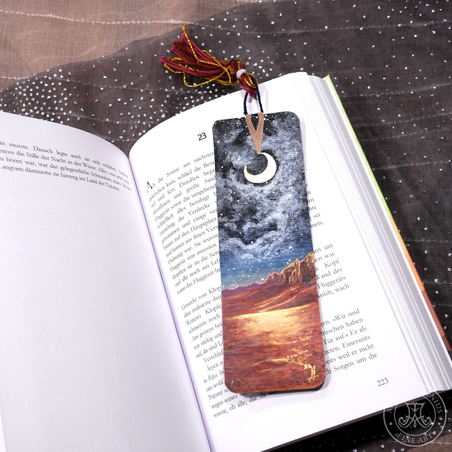 Hand-painted bookmark | Lesezeichen "Of Sands and Wind"