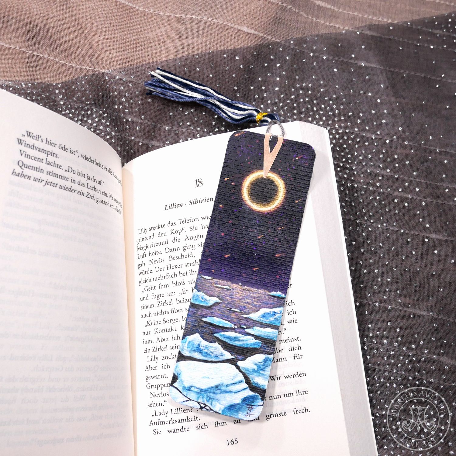 Hand-painted bookmark | Lesezeichen "Eclipse"