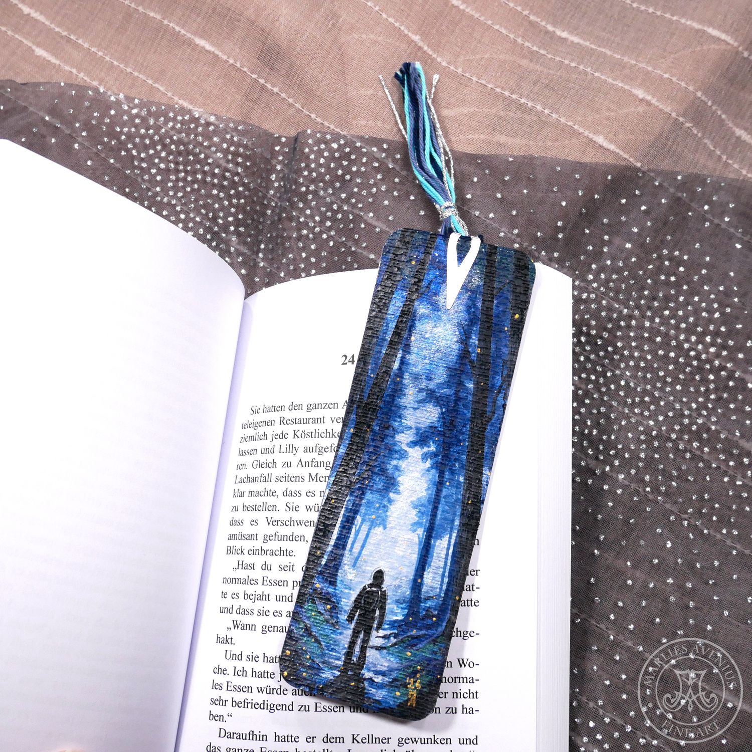 Hand-painted bookmark | Lesezeichen "Through the Forest"