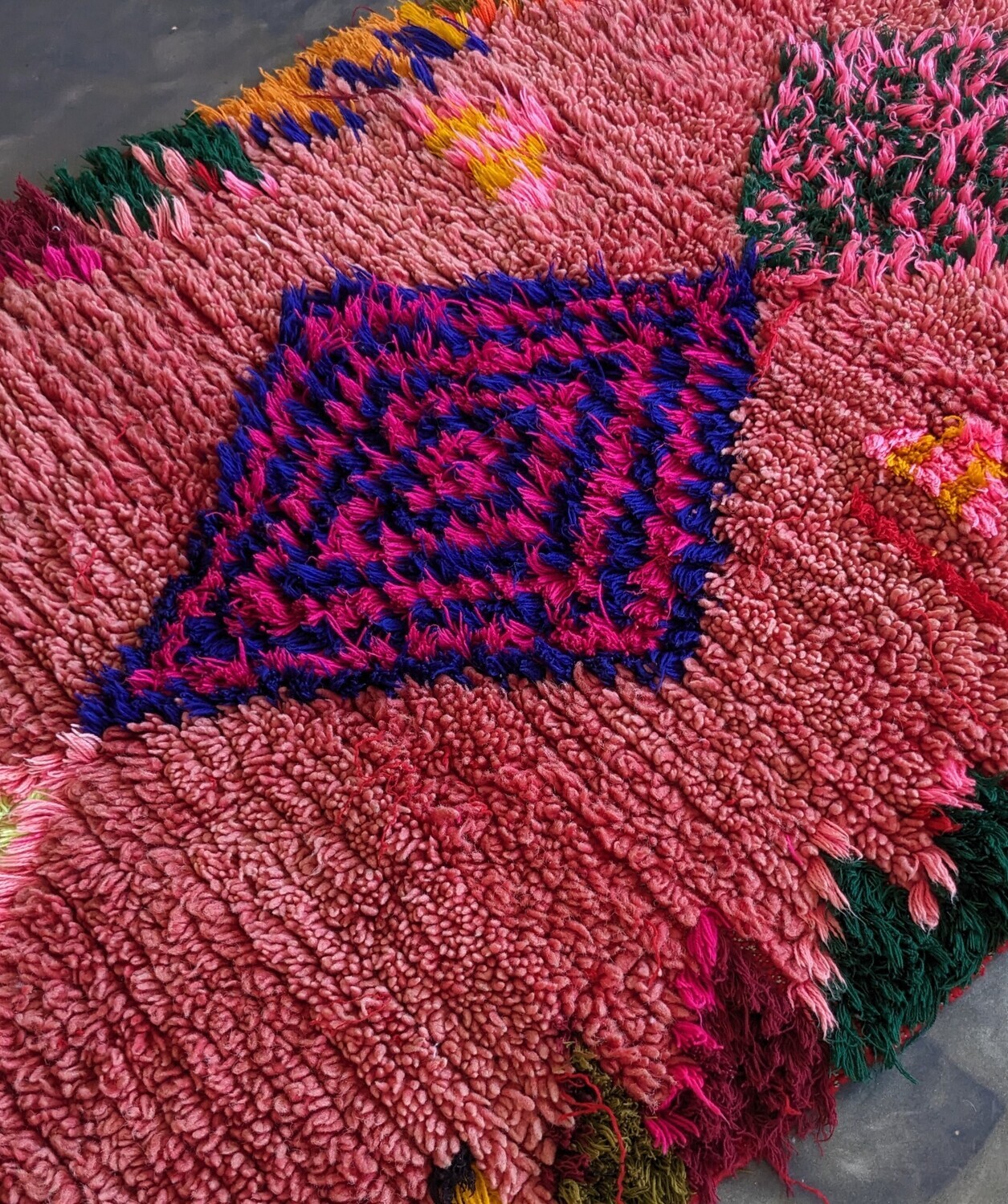 ボシャラウィット ヴィンテージ ラグ(220×124) 親しく