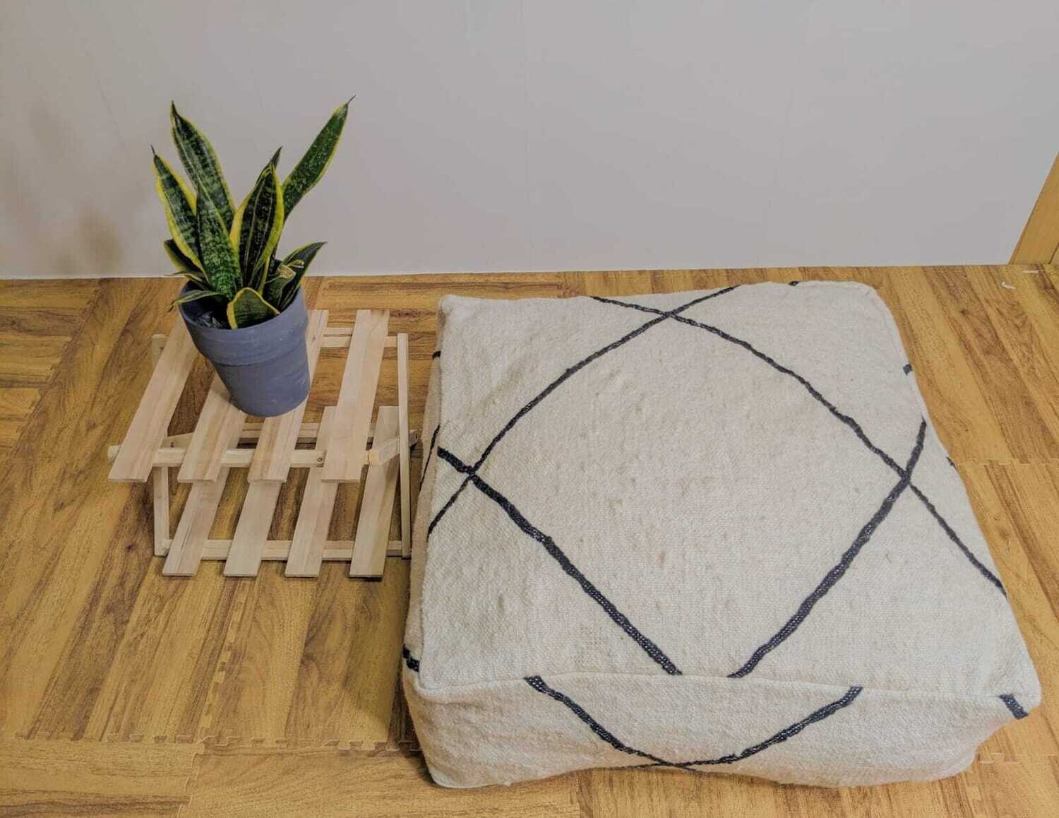 Tigmi Decor | 厳選したベニワレンとモロッコプフのインテリア Tigmi Decor | 厳選したベニワレンとモロッコプフのインテリア