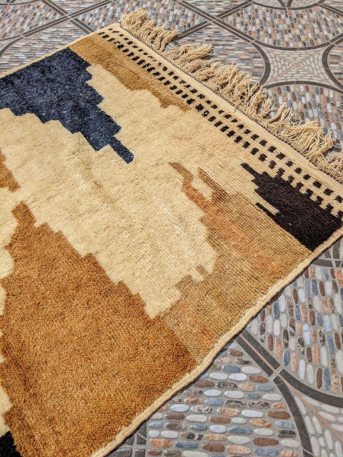 タズナフトラグ　大 ビヨンドフェアトレード商品】タズナフトラグ-No1(115.5cm×172cm)