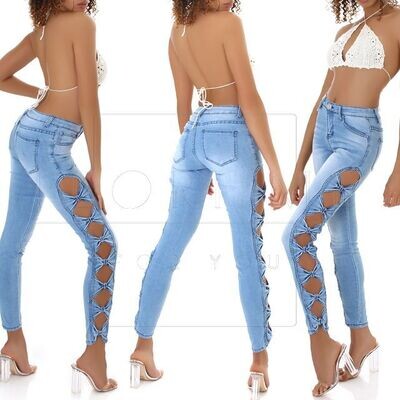Sexy Skinny Jeans seitlich Cut Outs