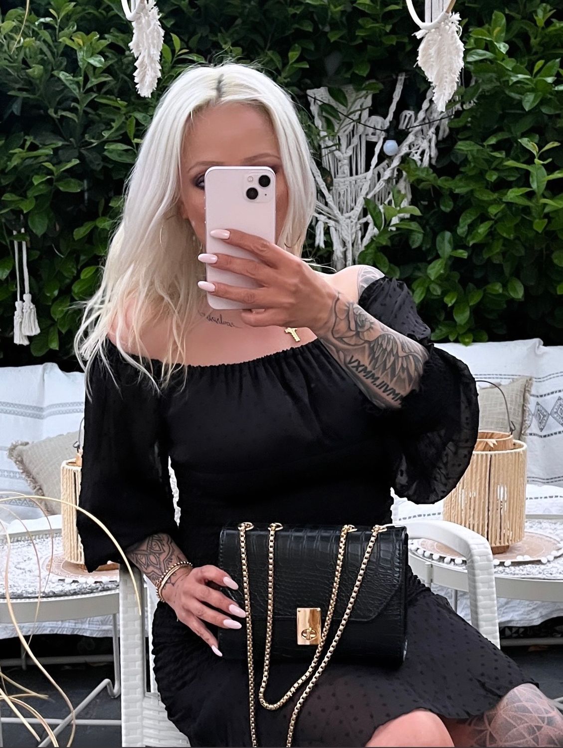Sexy Mini Kleid mit Carmen Ausschnitt