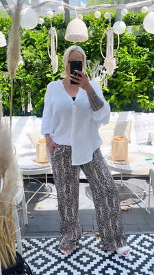 Stoffhose mit Printmuster