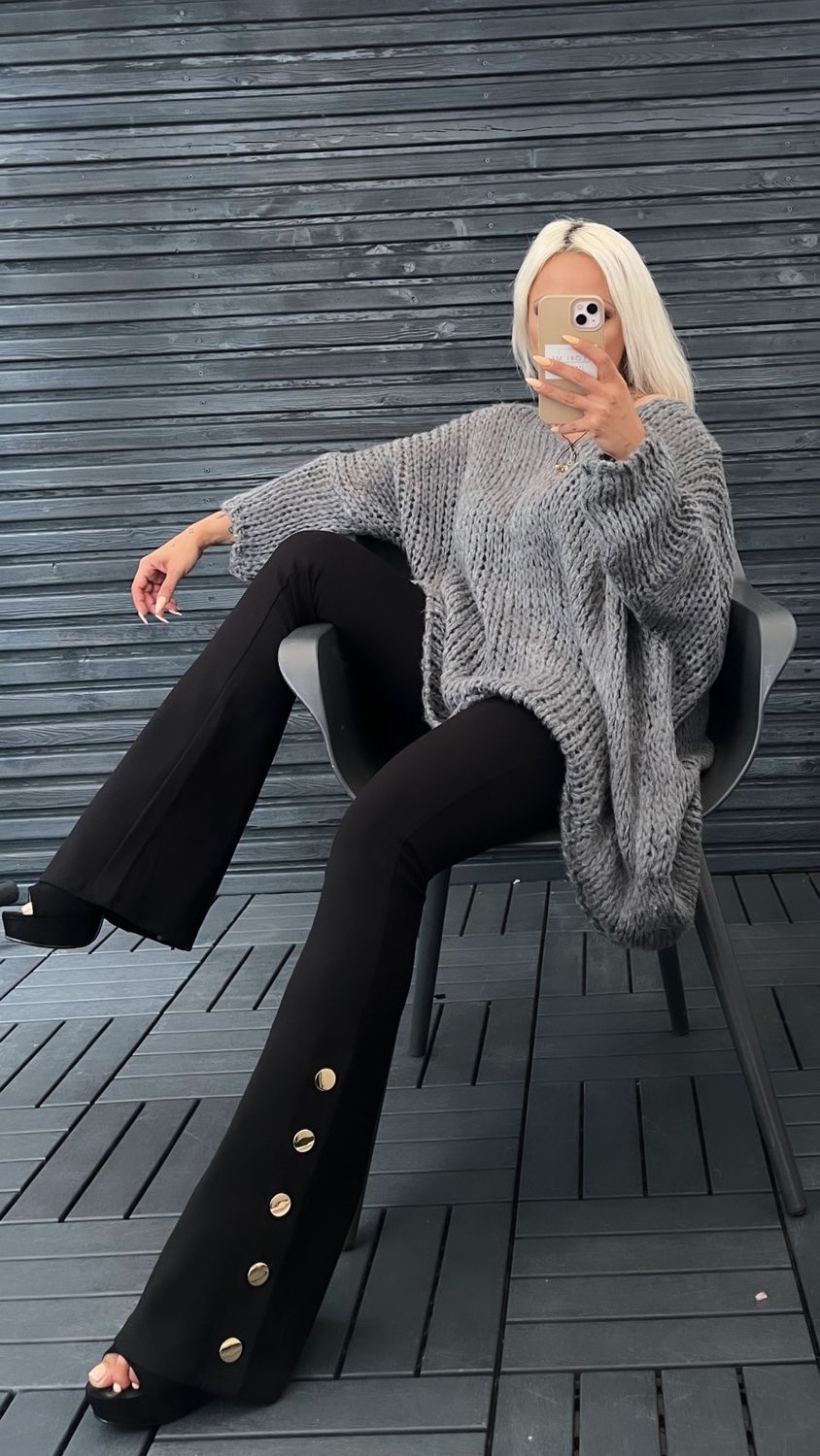 Grobstrick Pullover asymmetrisch