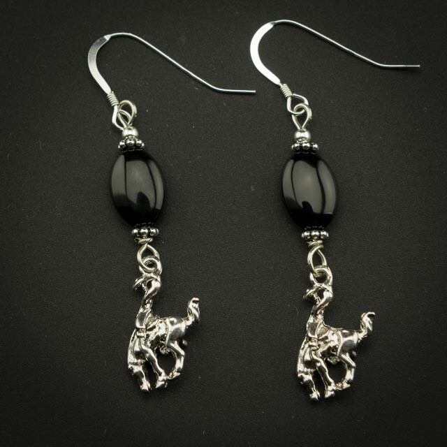 Pendleton Round-Up Onyx Stones Earrings