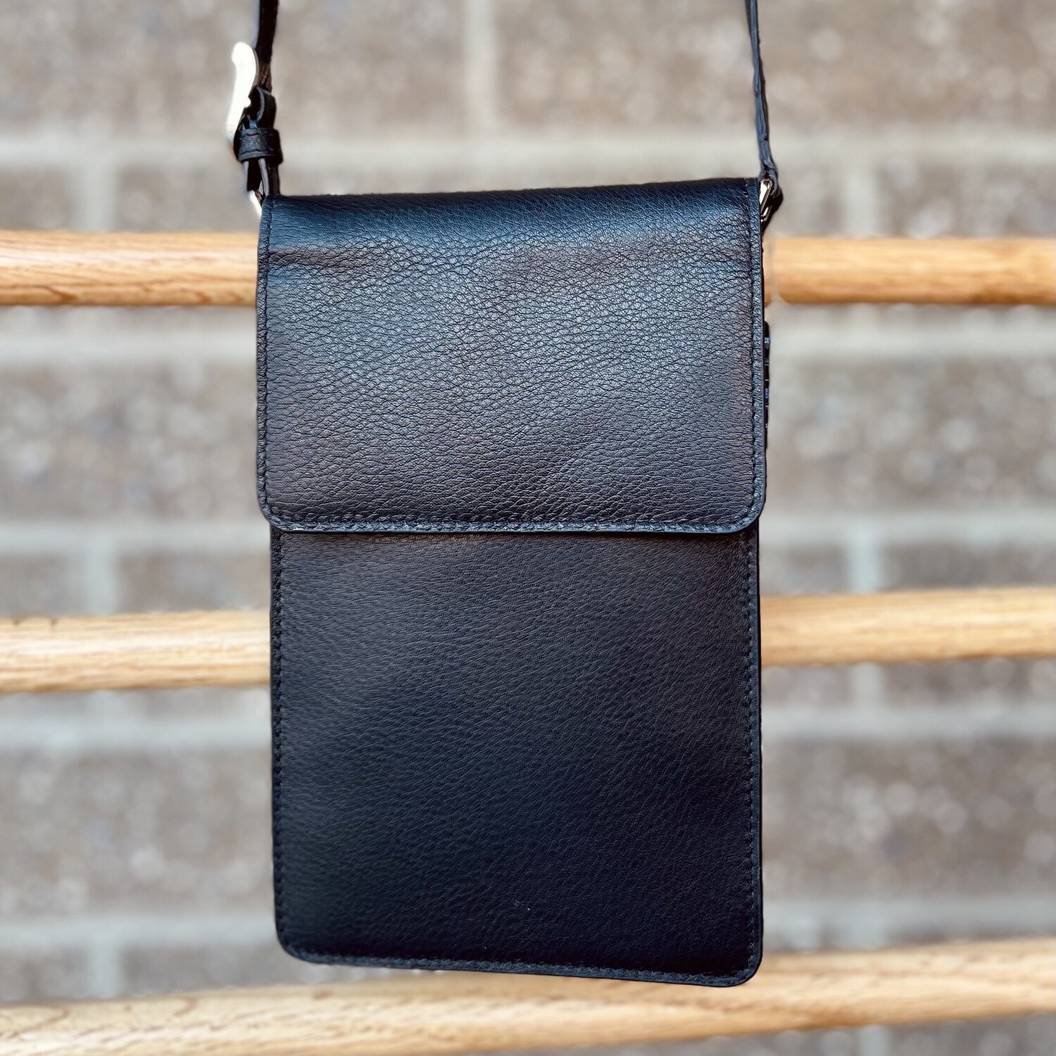 Pendleton Round-Up Slim Clear Phone Bag, Color: Black