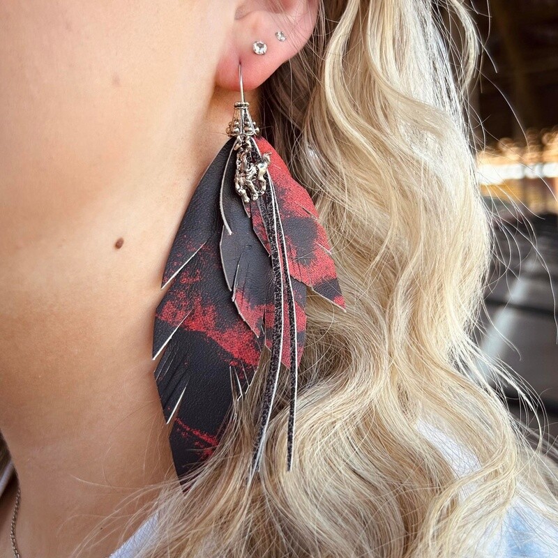 Pendleton Round-Up Black/Red Leather Feather Earrings