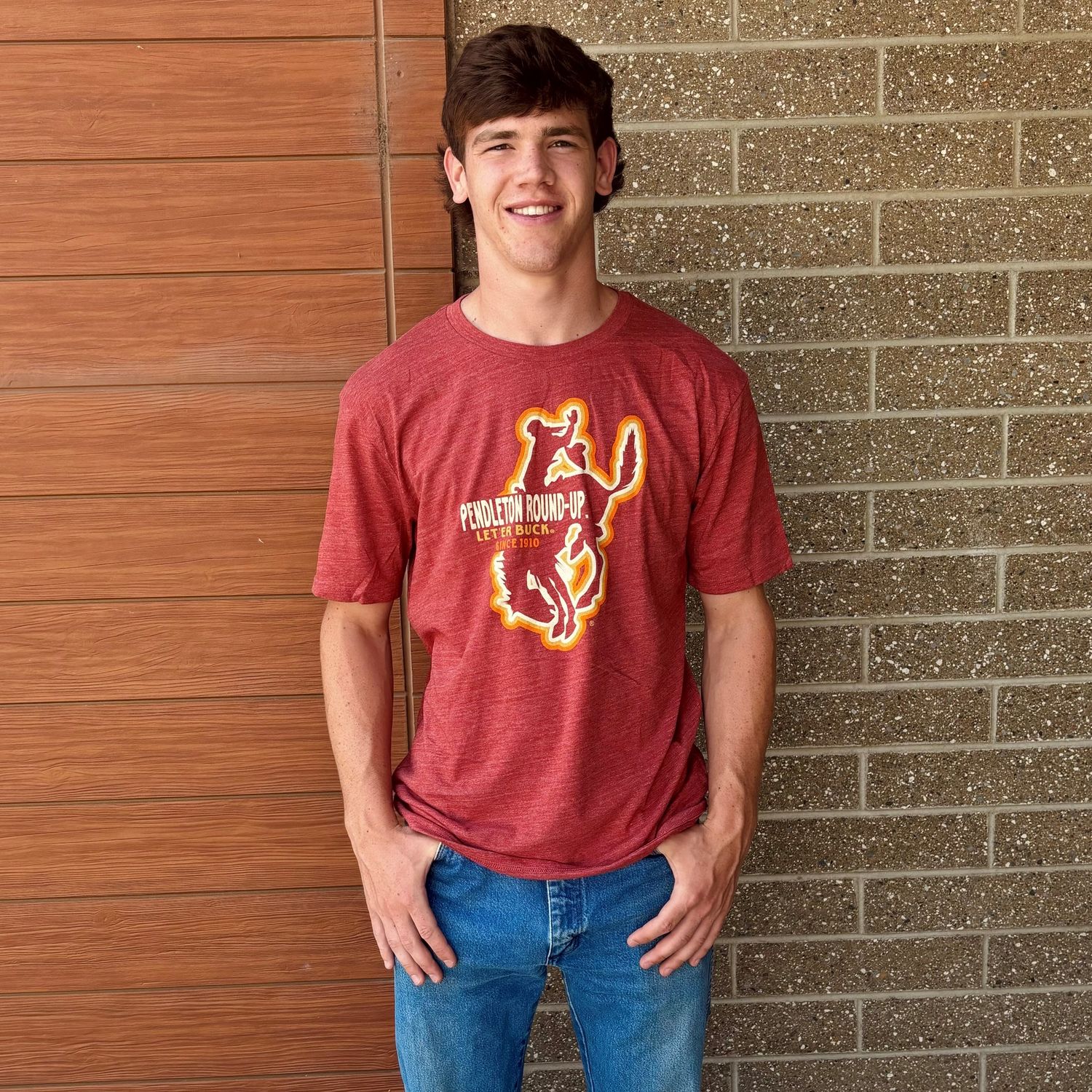Men&#39;s Pendleton Round-Up Goldmane Tee