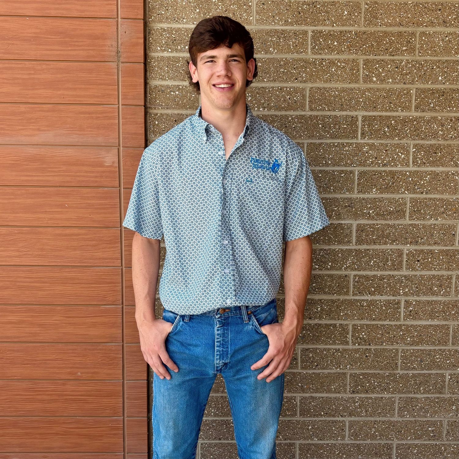 Men&#39;s Cinch Pendleton Round-Up White/Blue Geometric Arena Flex Short Sleeve Button Up
