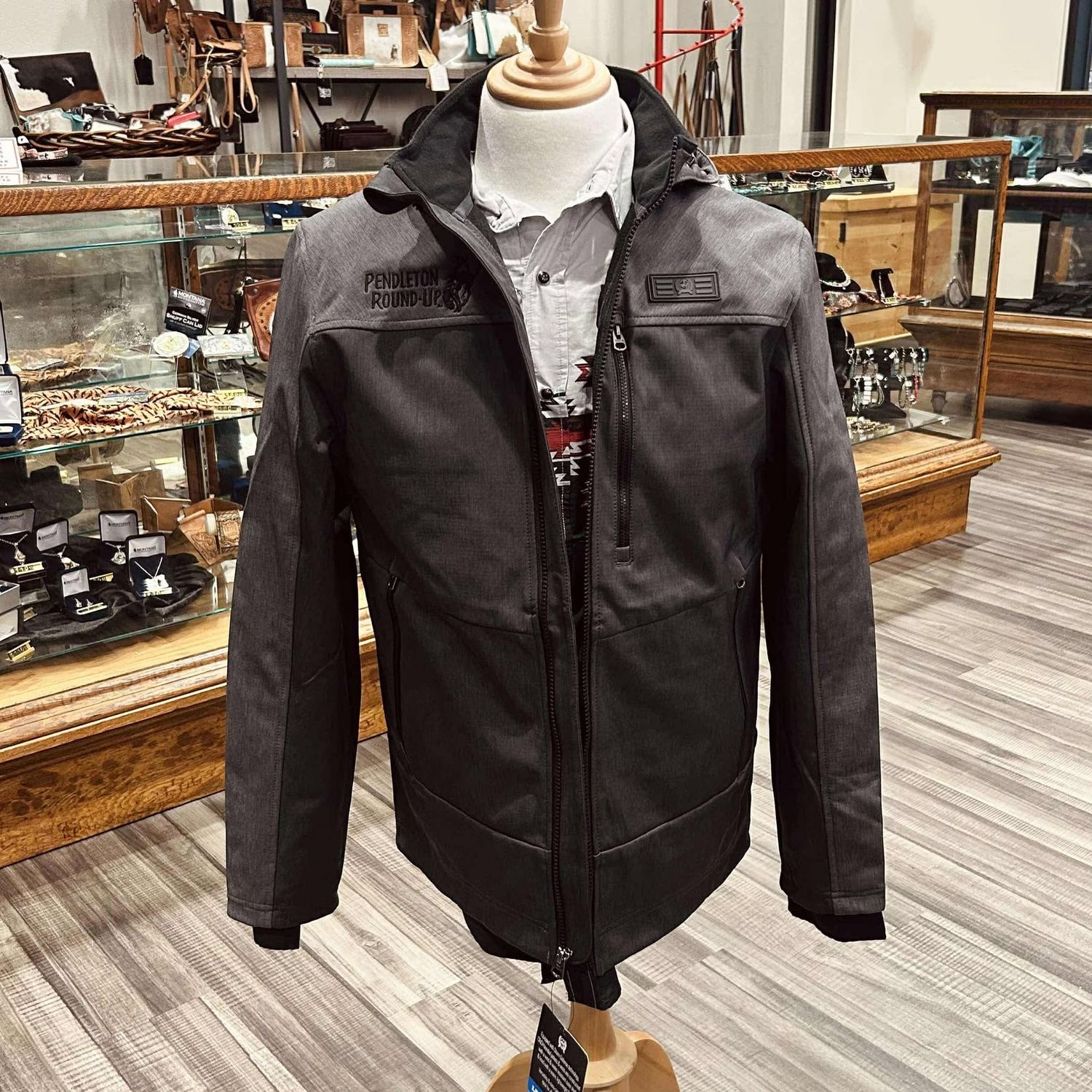 Men&#39;s Cinch Pendleton Round-Up Color Block Softshell Jacket