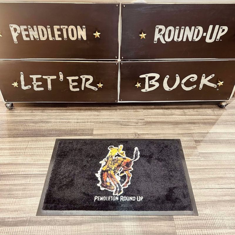Pendleton Round-Up Full Color Bucking Horse Rug