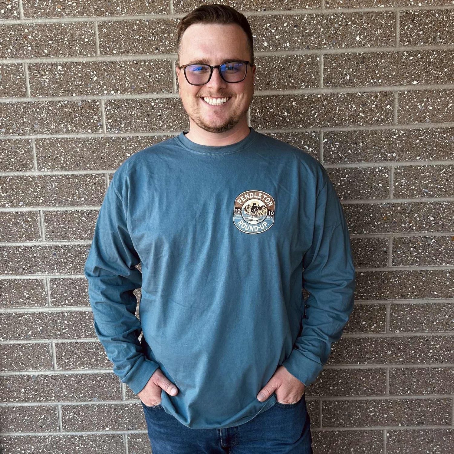 Men&#39;s Pendleton Round-Up Teal Vampire Long Sleeve Tee