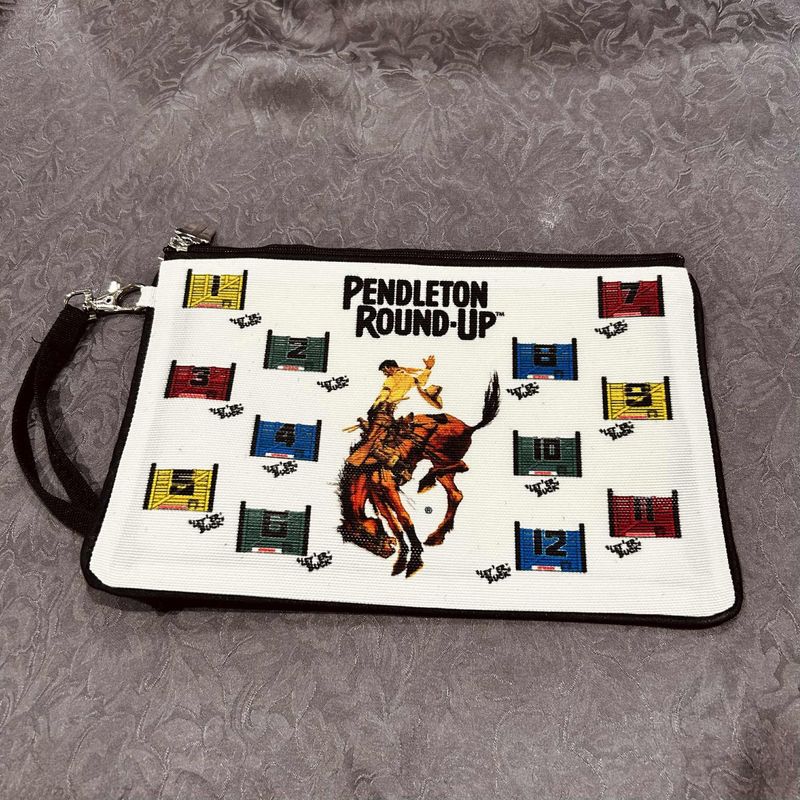 Pendleton Round-Up Chutes Wristlet