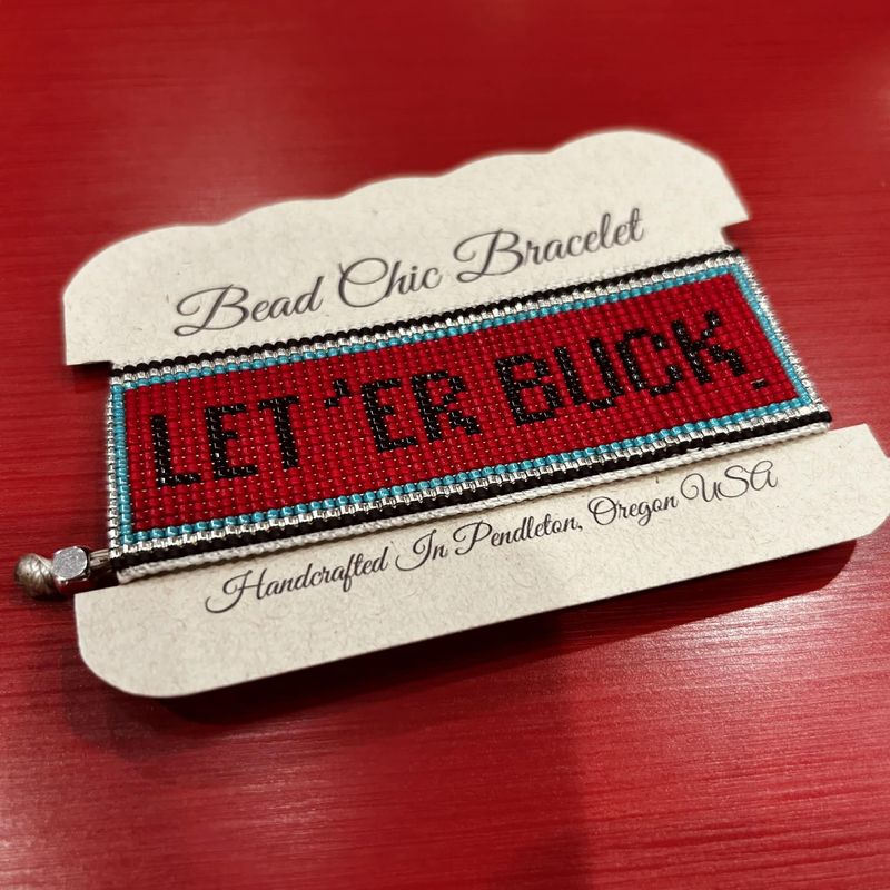 Pendleton Round-Up Red Let &#39;er Buck Beaded Bracelet