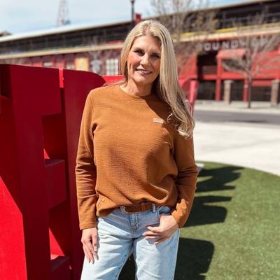 Pullovers and Sweatshirts